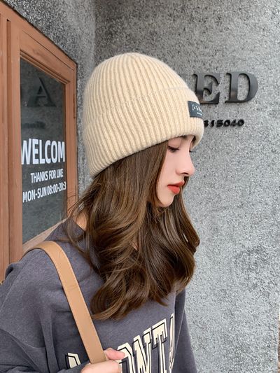 LOOKING4U On The Moment Lettering Beanie C5