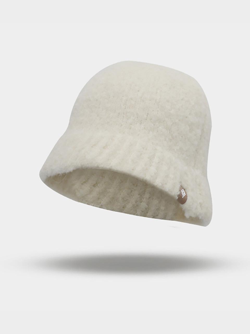 LOOKING4U The Cap Label Point Bookle Bucket Hat White