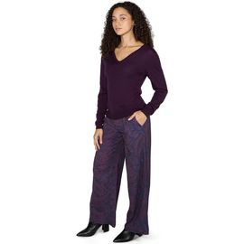 Lords of Harlech Lords of Harlech Sasha Cashmere Blend V-neck Sweater