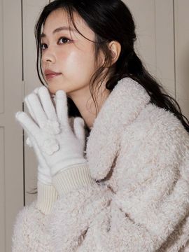 LOTS YOU Holiday Flower Knit Gloves [White]