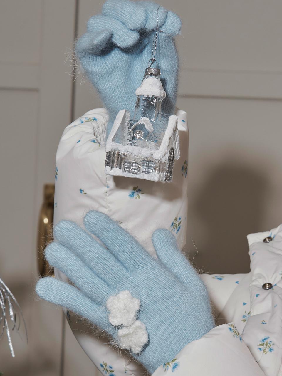 LOTS YOU lotsyou Holiday Flower Knit Gloves [Sky blue]