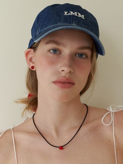 LOVE ME MONSTER Black Flower Necklace