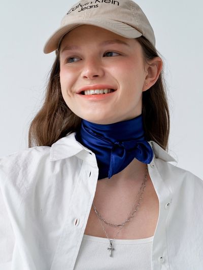 LOVE ME MONSTER Chic Silk Scarf_Royal Navy
