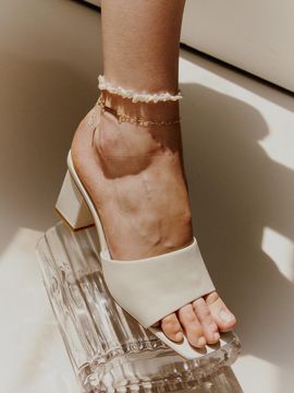 LOVE ME MONSTER Classic Pearl Anklet