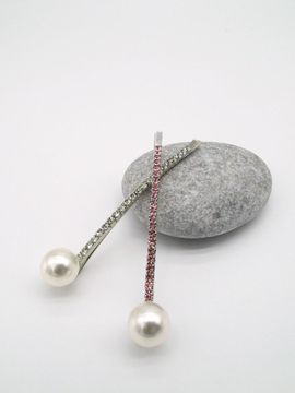 LOVE ME MONSTER Exclusive-Pearl And Cubic Hair Pin