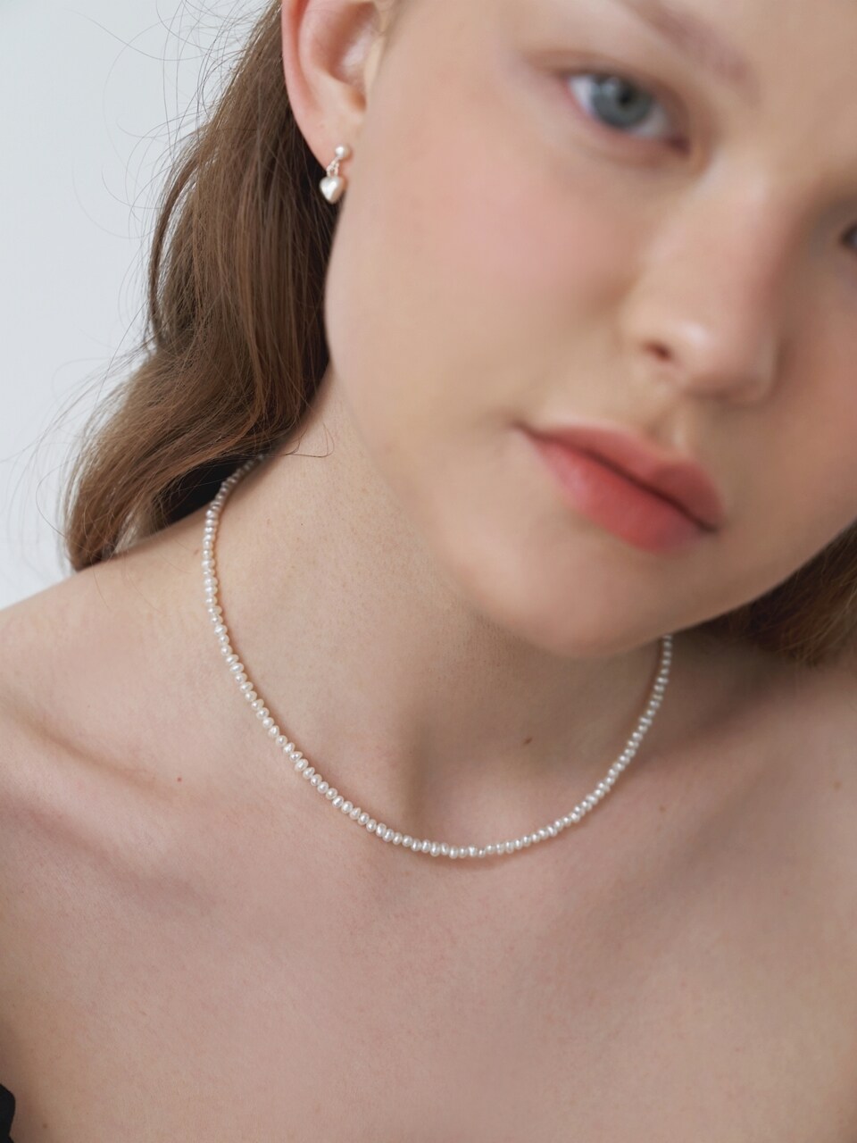 LOVE ME MONSTER Light Natural Pearl Choker
