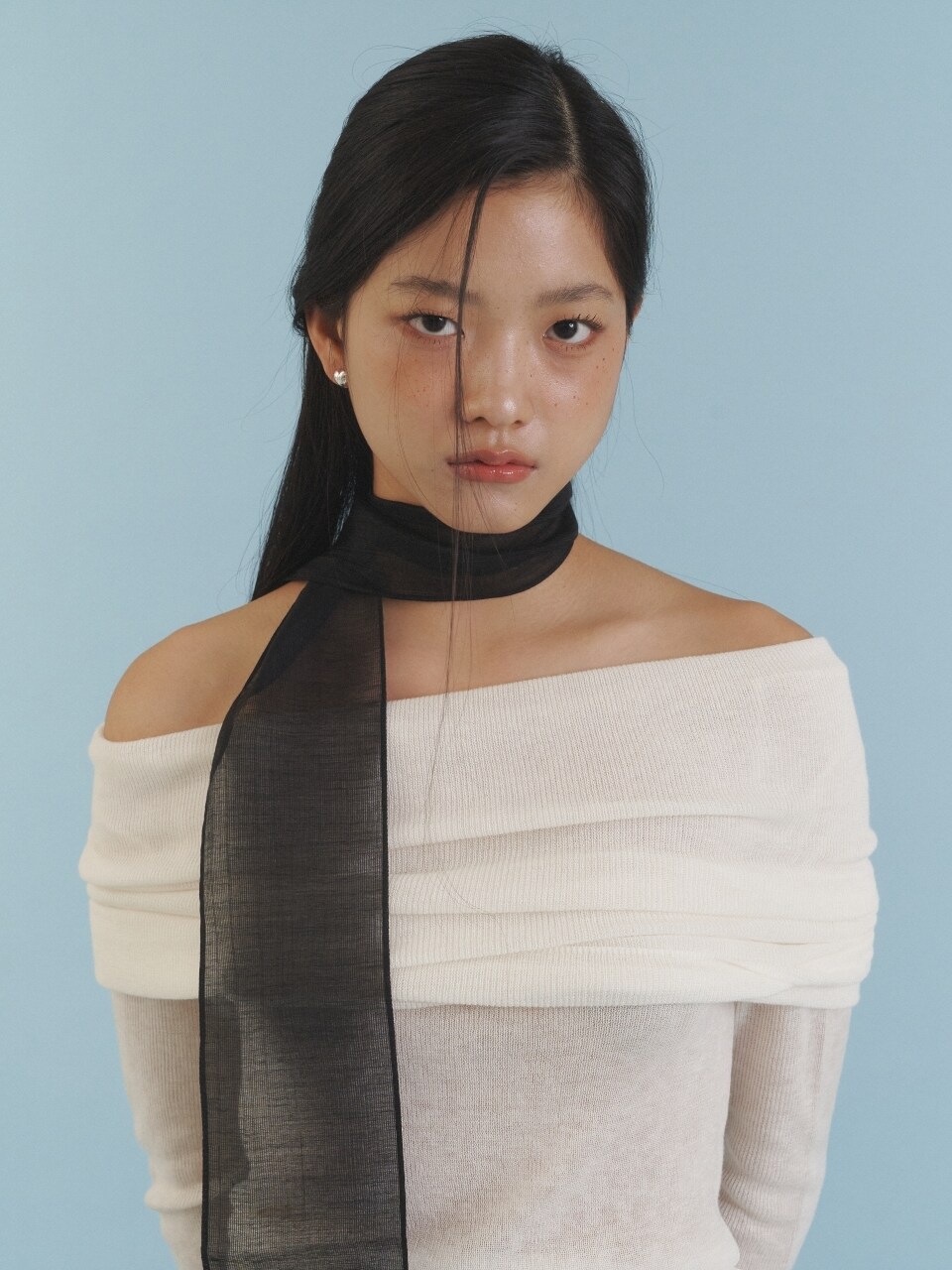 LOVE ME MONSTER Love Sheer Long Scarf_Black