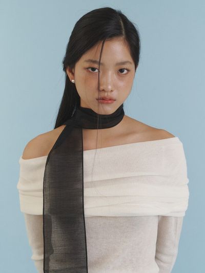 LOVE ME MONSTER Love Sheer Long Scarf_Black