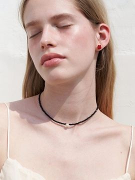 LOVE ME MONSTER Rose Crystal Choker_2 Colors