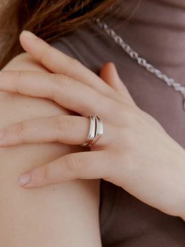 LOVE ME MONSTER Silver Bent Stick Ring