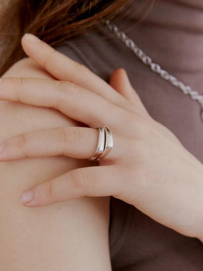 LOVE ME MONSTER Silver Bent Stick Ring