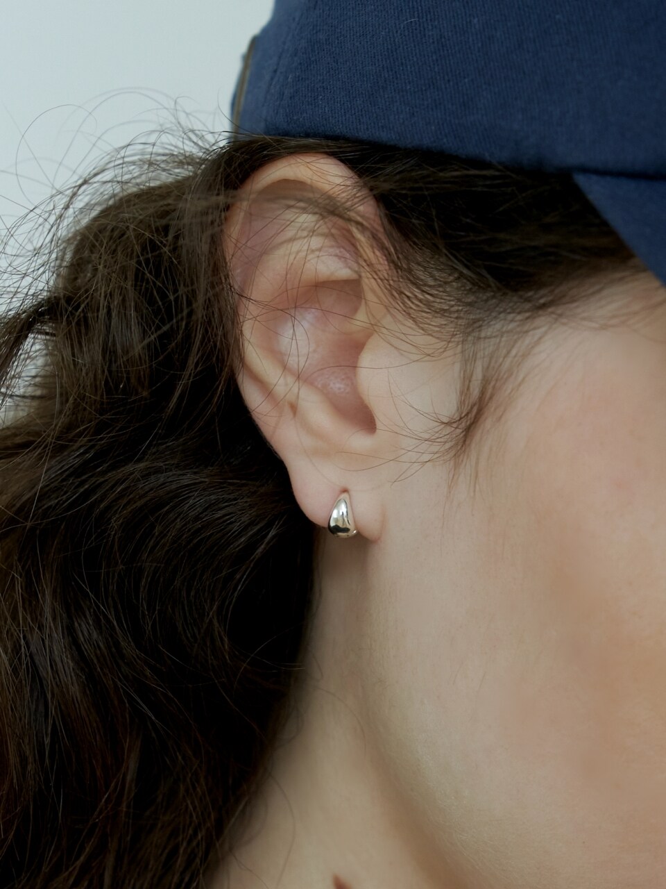 LOVE ME MONSTER [Silver] Mini Cone Ring Earrings