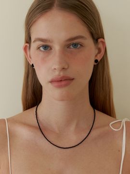 LOVE ME MONSTER Slim Onyx Necklace