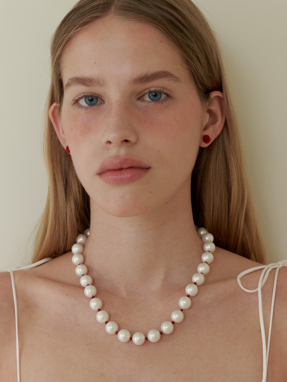 LOVE ME MONSTER Soft Medium Pearl / Beads Necklace