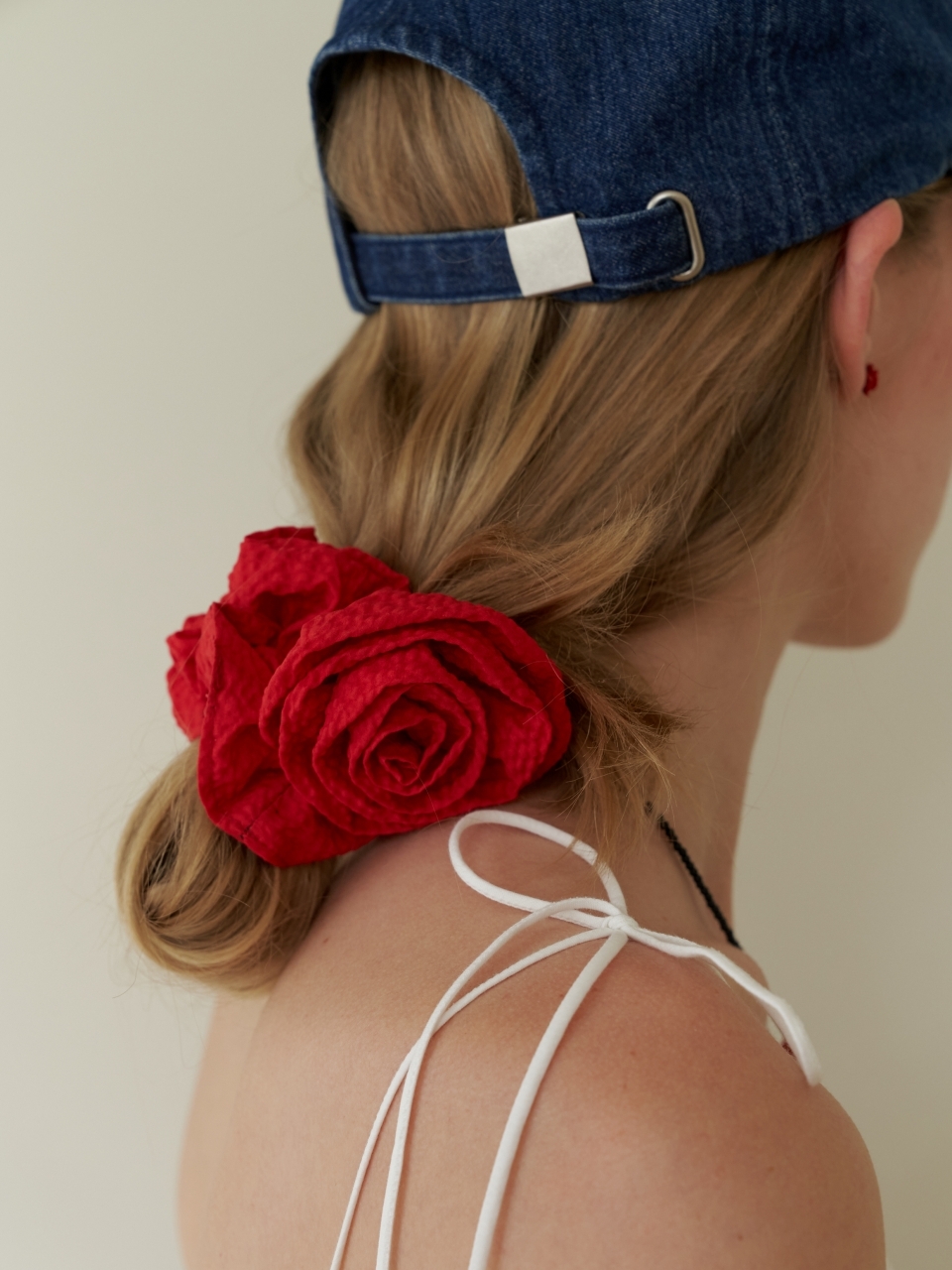 LOVE ME MONSTER The Flower Scrunches (3 Colors)