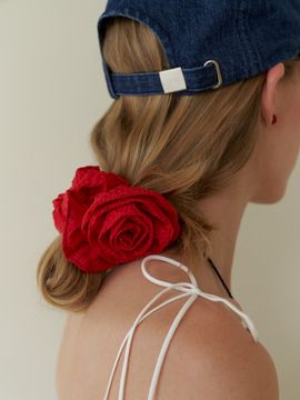 LOVE ME MONSTER The Flower Scrunches (3 Colors)