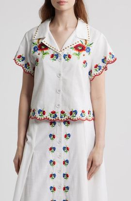 LOVE THE LABEL LOVE THE LABEL Vera Embroidered Crop Shirt