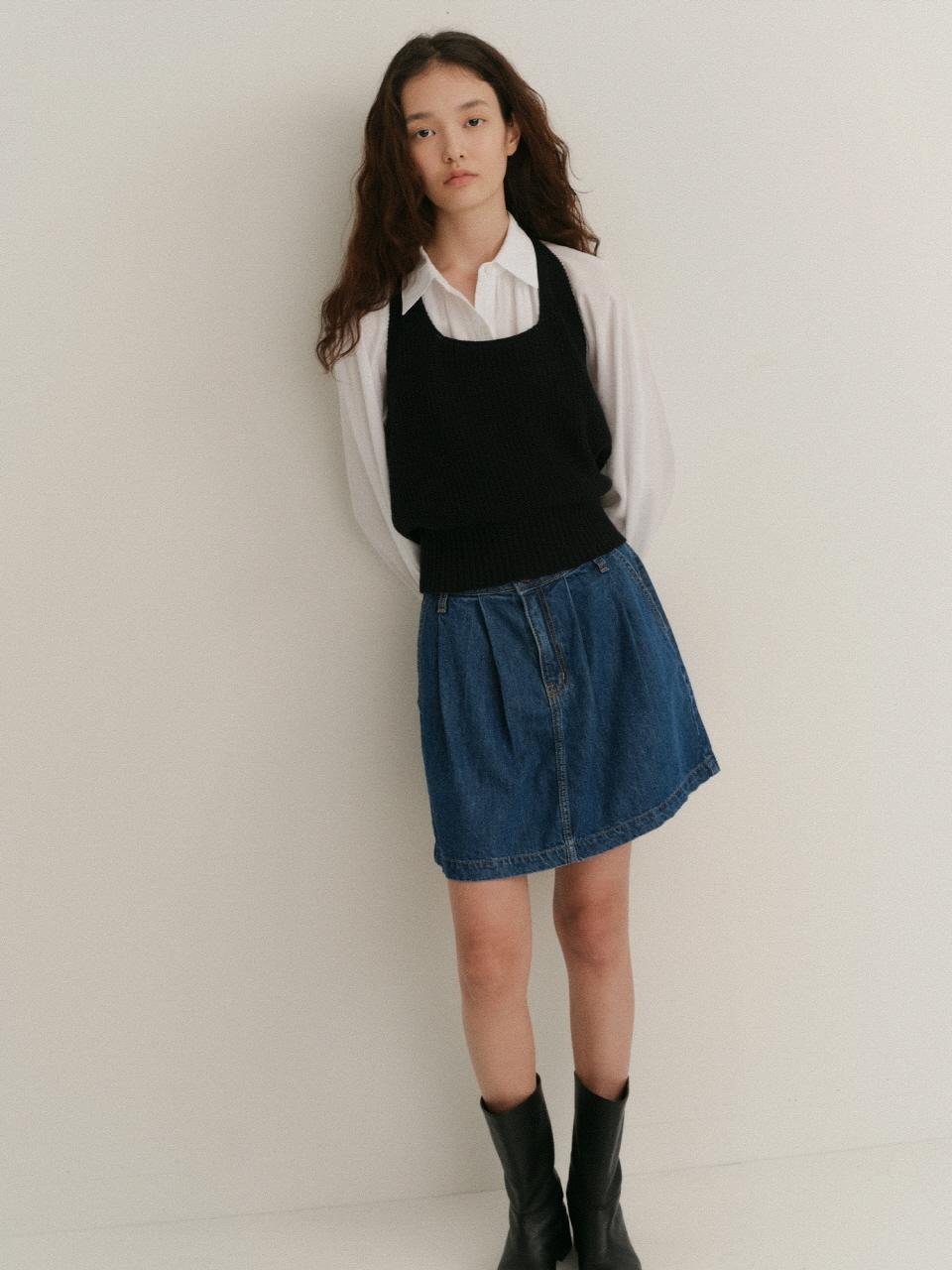 LOVE US U Kale Pintuck Denim Skirt