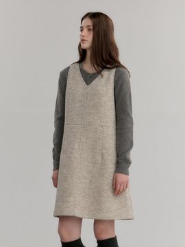 LOVE US U Wool Boucl Sleeveless V-Neck Midi Dress [Beige]