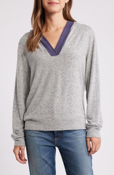 Loveappella Loveappella Hooded V-Neck Pullover