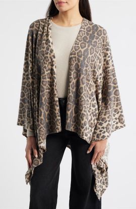 Loveappella Loveappella Leopard Print Shawl