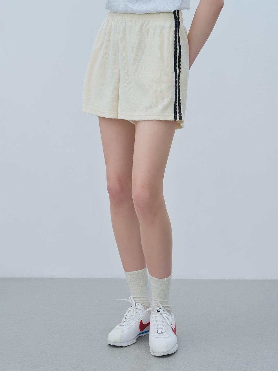 LOVLOV SUNNY EASE SHORTS