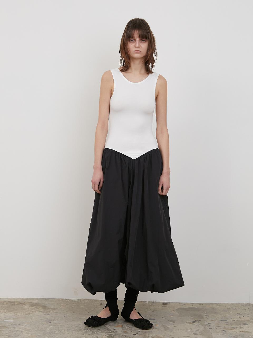 LOW TIDE BALLOON DRESS [BLACK]
