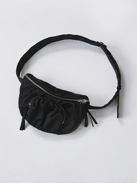 LOW TIDE RUCHED BAG [BLACK]