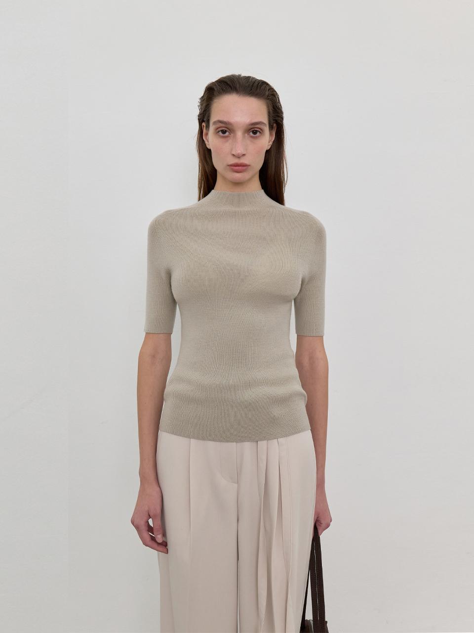 LOWTEAL COZY 100% WOOL HALF SLEEVE KNIT, BEIGE