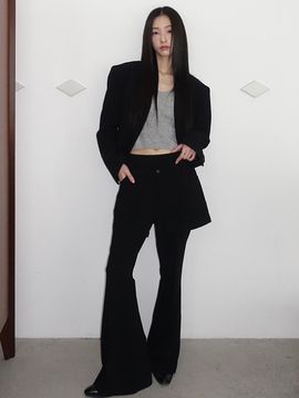LOWTEAL Cropped Textured Bootcut Three-Piece Set [Black]