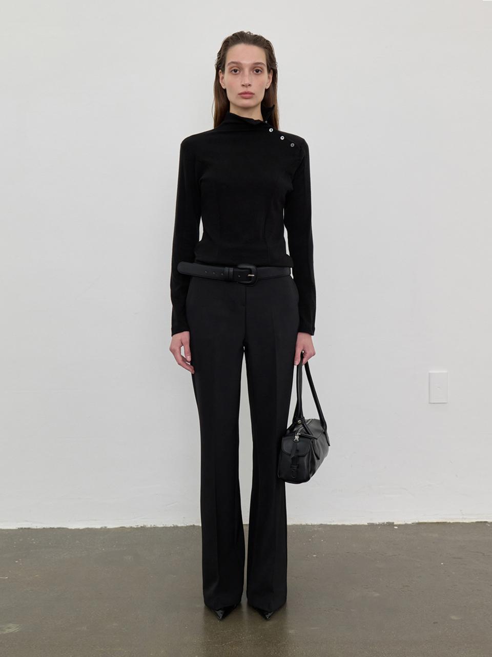 LOWTEAL GLOSSINESS FLARE BOOTCUT SLACKS, BLACK