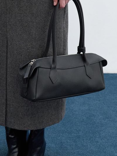 LOWTEAL LEATHER BAGUETTE BAG, MATT BLACK
