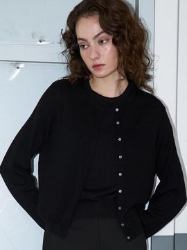 LOWTEAL Merino Wool Classic Sleeveless Set Up Cardigan [Black]