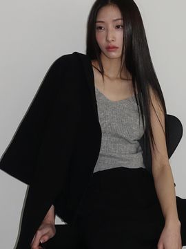 LOWTEAL Merino Wool V-neck Sleeveless Top [Grey]