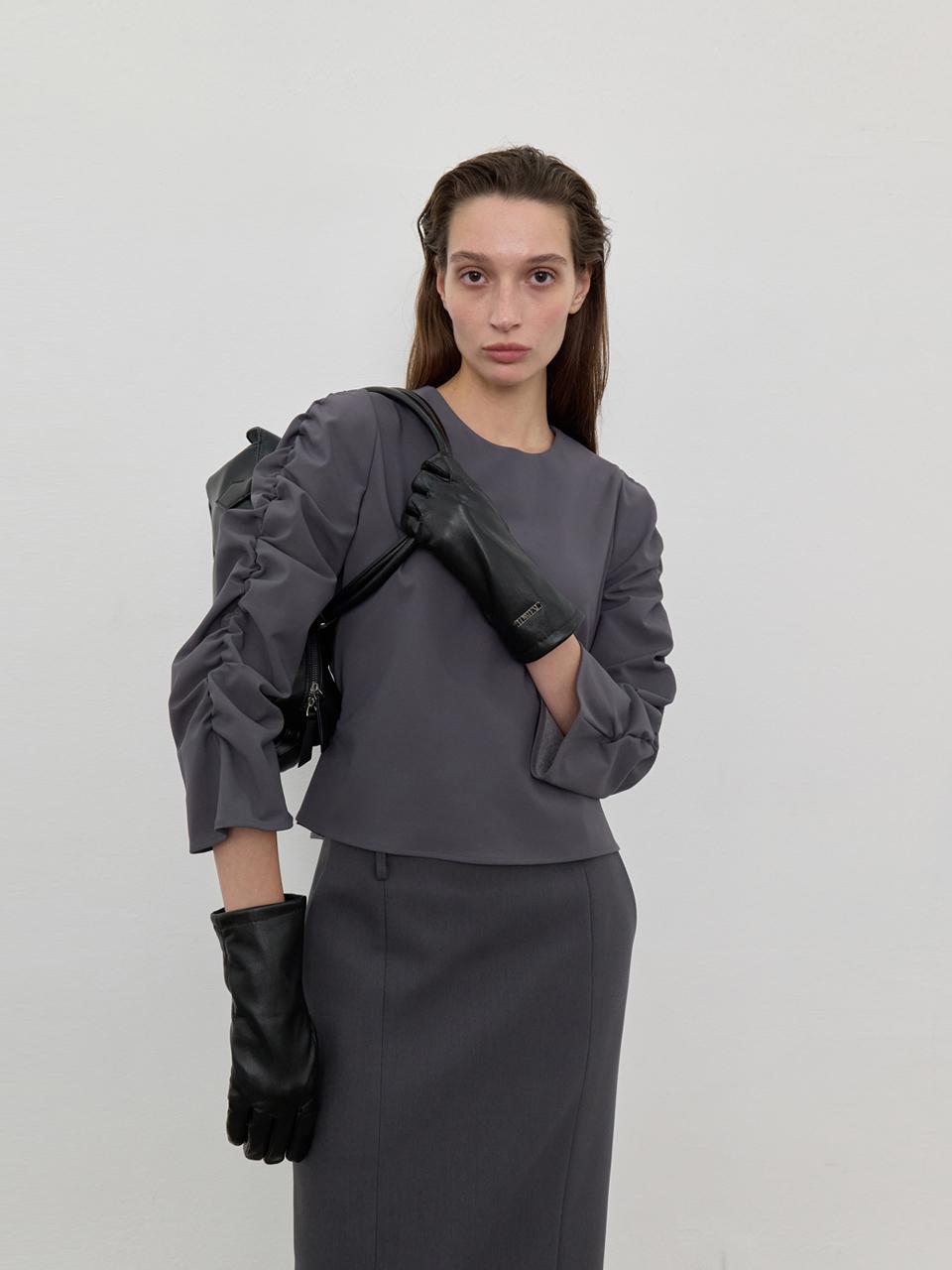 LOWTEAL SHIRRING CAPRI SLEEVE BLOUSE, CHARCOAL