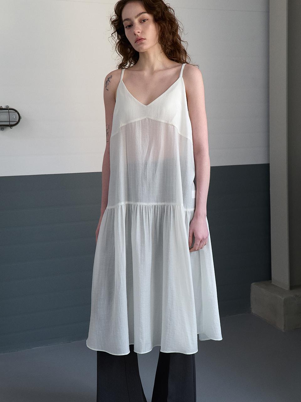 LOWTEAL Tulle Layered Sleeveless Maxi Dress [Beige]