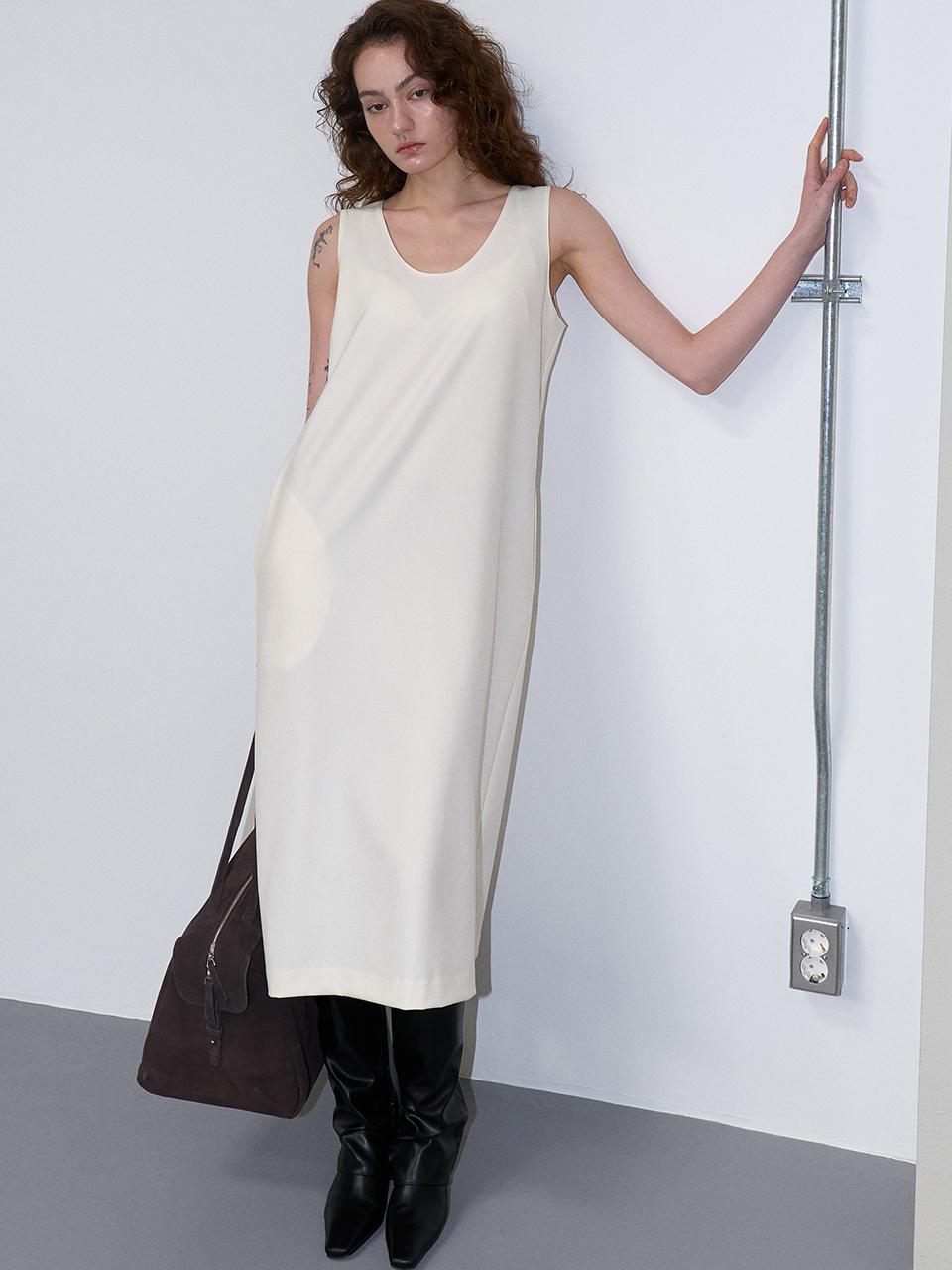 LOWTEAL Wool Blend Scoop Neck Sleeveless Maxi Dress [IVORY]