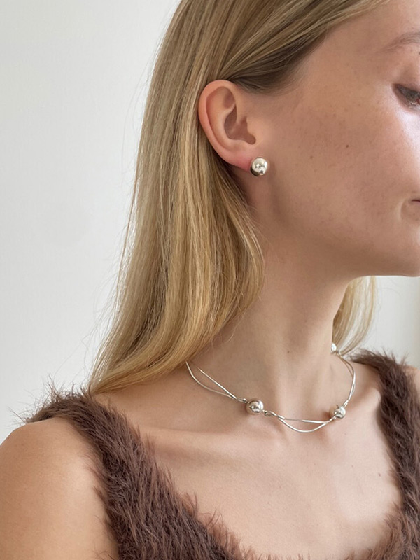 LSEY Ball Earrings_ Silver