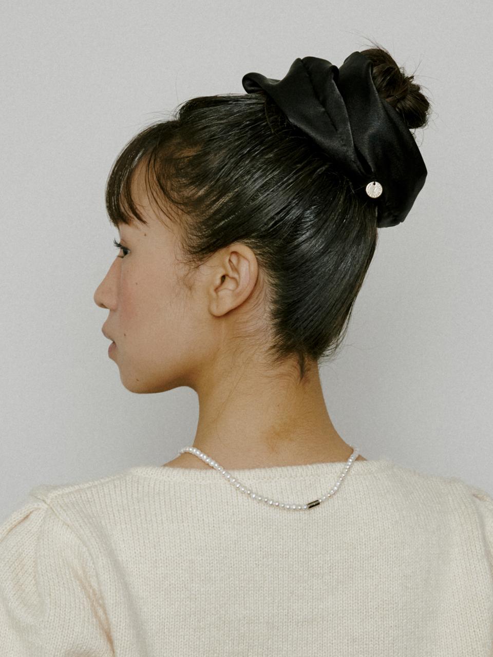 Lucirzu Lucir zu Satin big scrunchie (black)