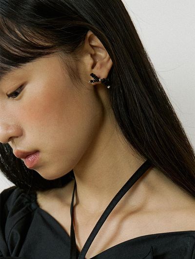 Lucirzu Onyx Ribbon Earring