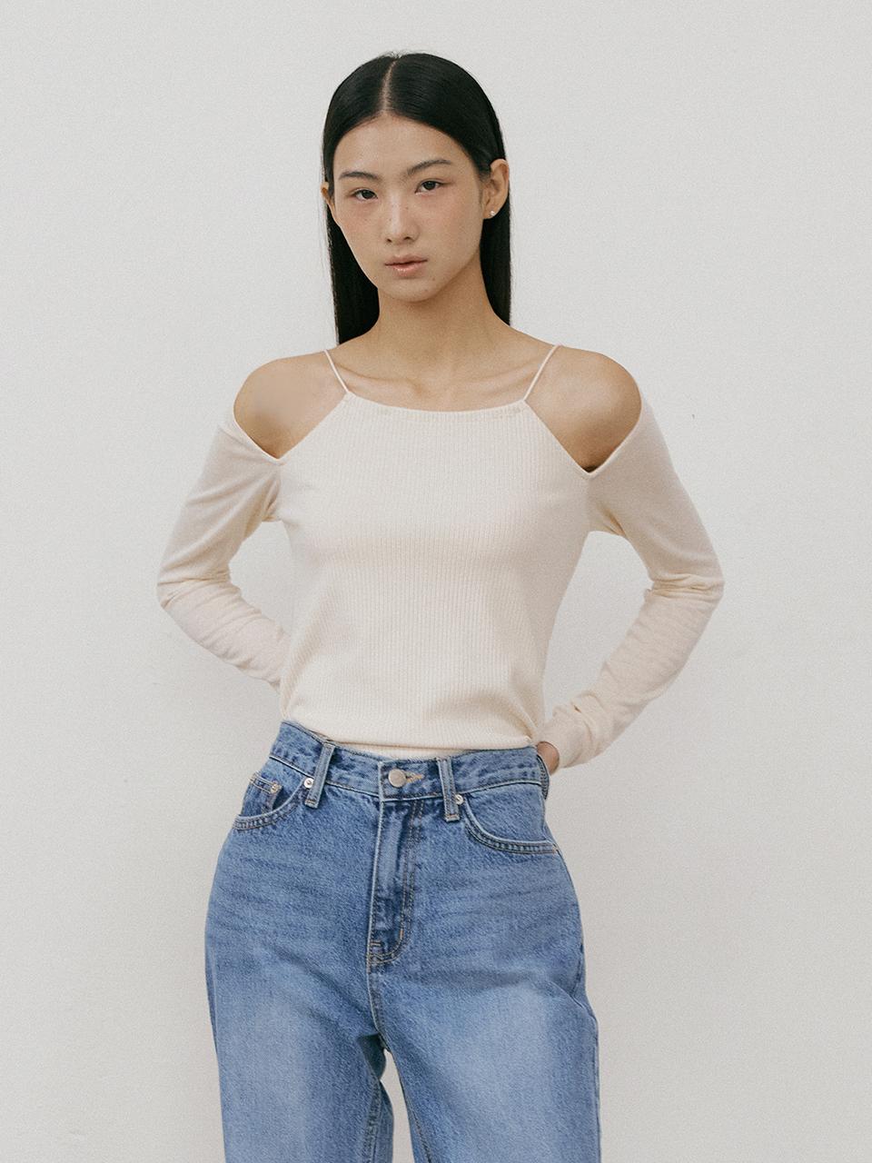Lucirzu Strap Hole Sleeve Top