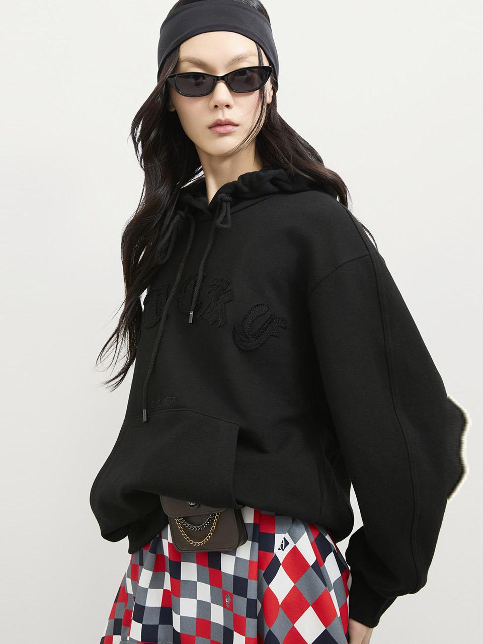 LUCKY CHOUETTE Embroidery Hooded Oversized T-shirt [Black] (LFTAS25120BKX)