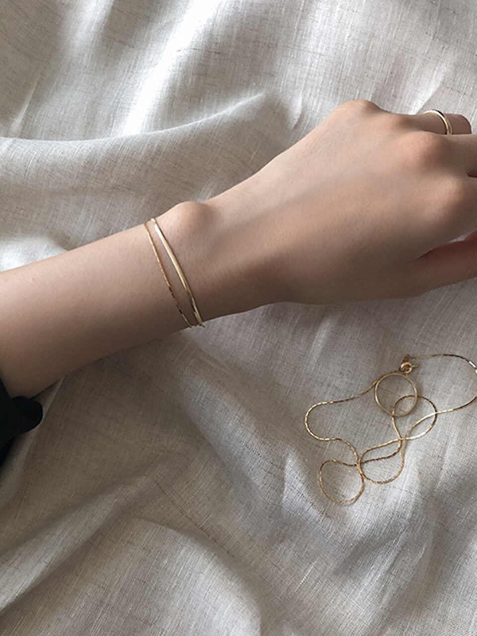 LUNNE Classic Silky Bracelet #BR02_ Gold