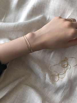 LUNNE Classic Silky Bracelet #BR02_ Gold