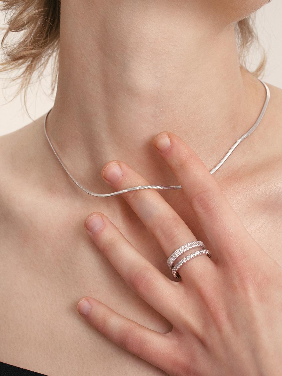 LUNNE Silver 925 Sleek Flat Embossed Texture Necklace (#LSN67)