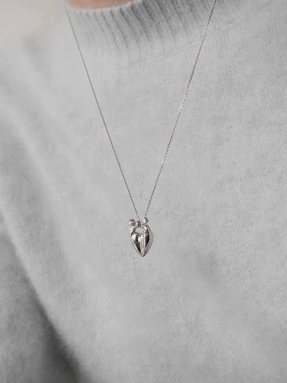 LUNNE Silver 925 Sweet Ribbon Heart Mini Bag Necklace (#LSN65)
