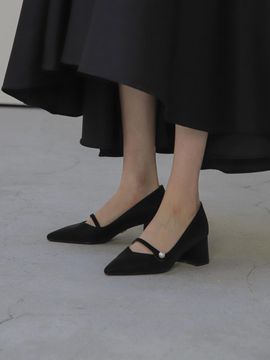 LVDWY Pointed Toe Elodie Shoes_Matt Black