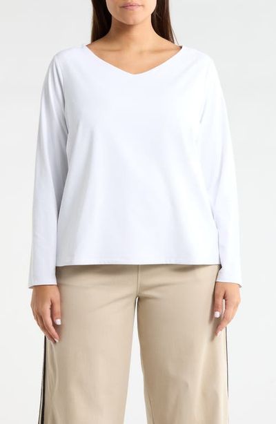 Lysse Lysse ntial V-Neck Long Sleeve Top