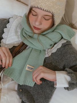 MAC MOC Soft Wool Knit Logo Minimalist Muffler