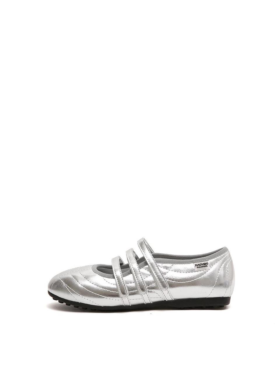 MAC MOC Three-Stripe Round Toe Sport Balletcore Sneakers